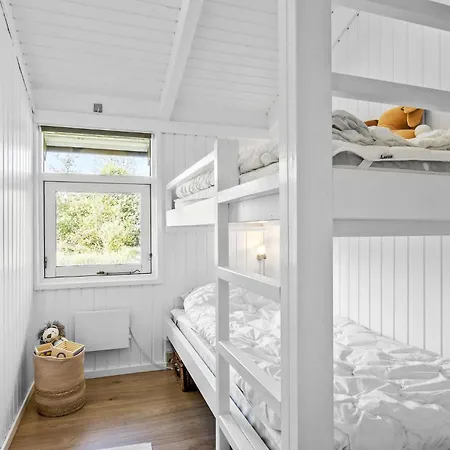 Gorgeous In With Kitchen Holiday home *
